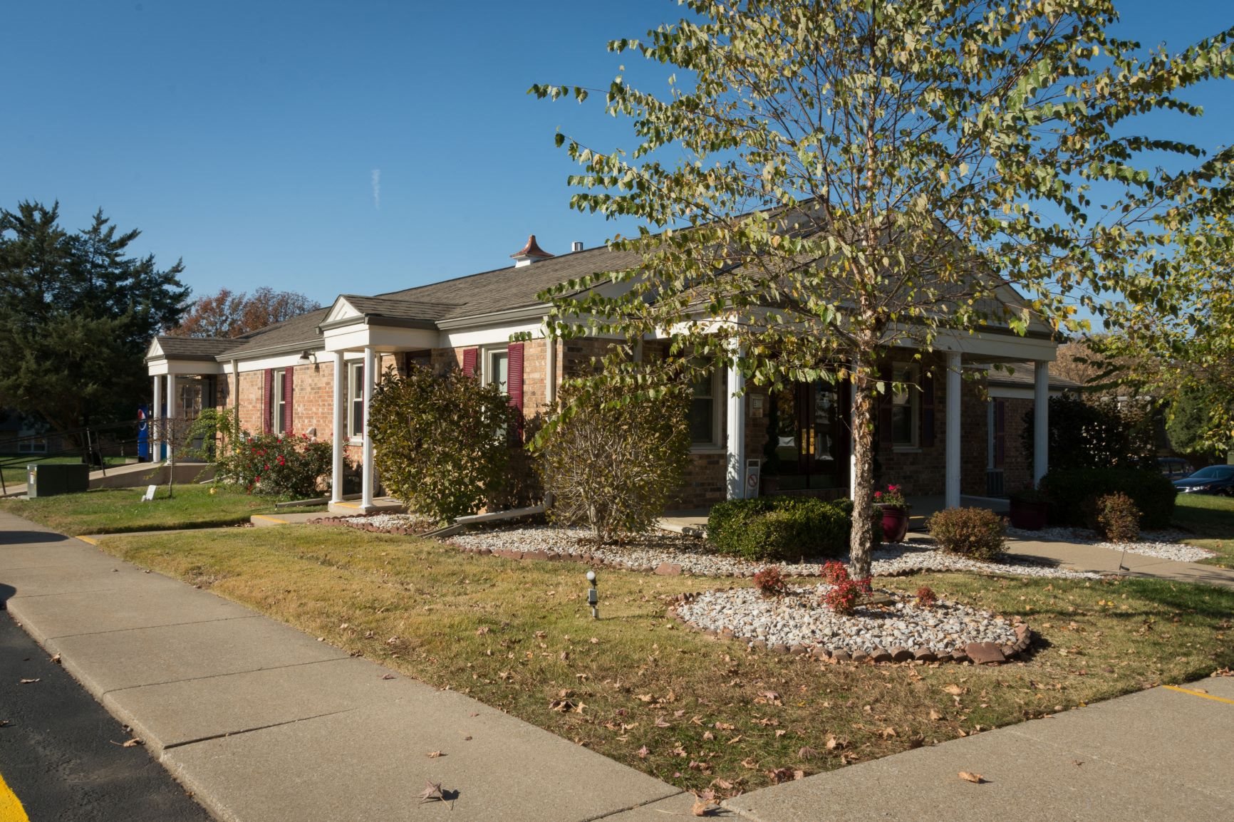 Photos and Video of Chesterfield Village Apartments in Mt Vernon, IL